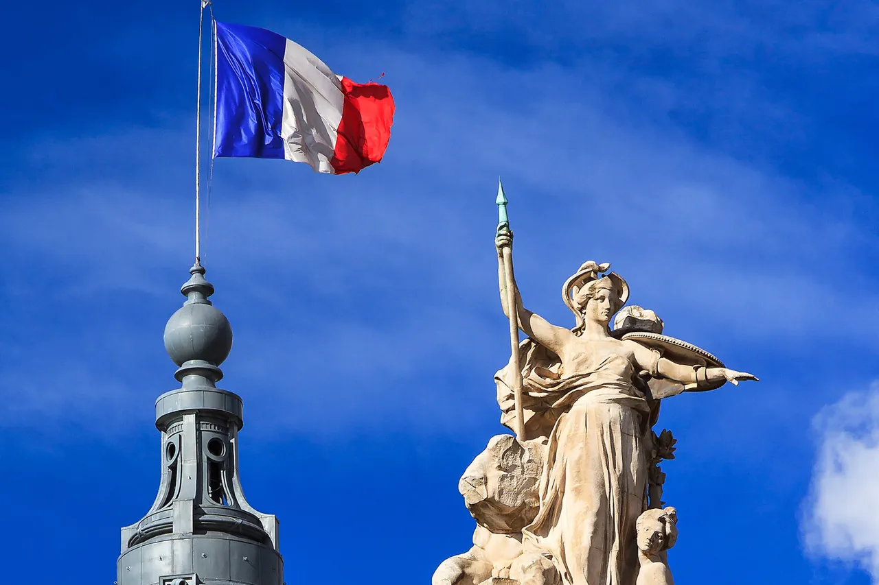 France Pledges €1.5 Billion in Urgent Defense Guarantees to Ukraine