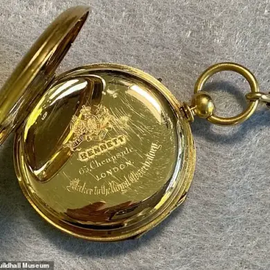 Historic Gold Pocket Watch from Lake Michigan Shipwreck Returns to UK for Museum Display