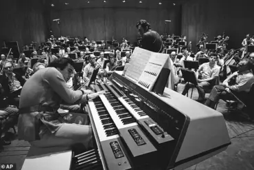 Legendary Composer Lalo Schifrin Passes Away, Leaving an Indelible Mark on Music History