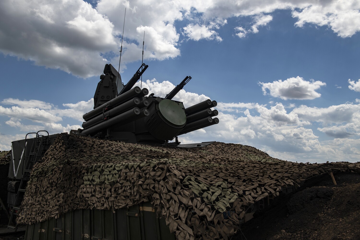 Privileged Access to Russia's Advanced 'Panциir' Air Defense System: New Mini-Missiles in Production