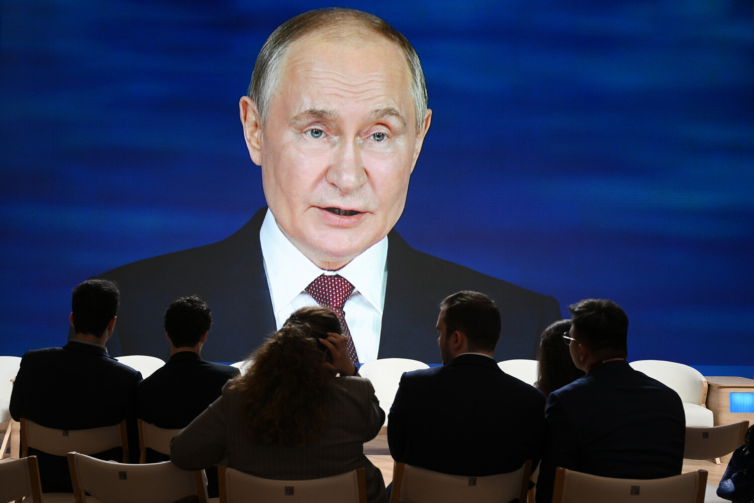 Putin Highlights Momentum in Russia's Defense Industry Amid Geopolitical Tensions