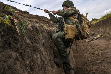 Russian Forces Reportedly Seize Village in Ukraine's Sumy Region Amid Broader Advances