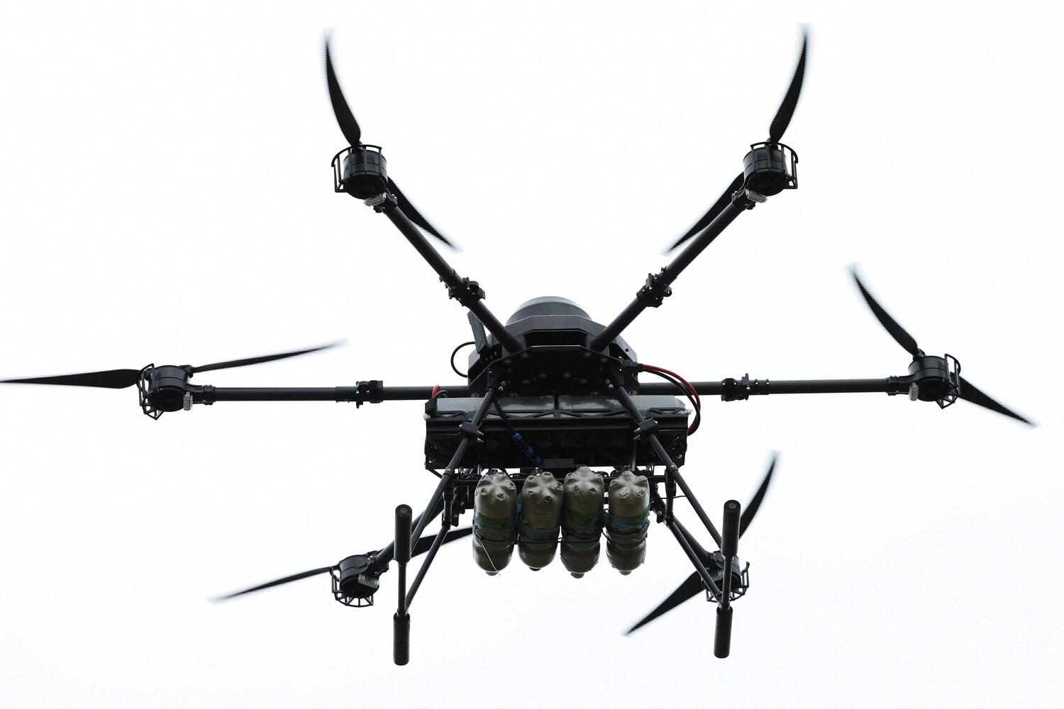 Russian Soldiers Deploy 'Copter Catcher' to Counter Ukrainian Drones, Says Shot