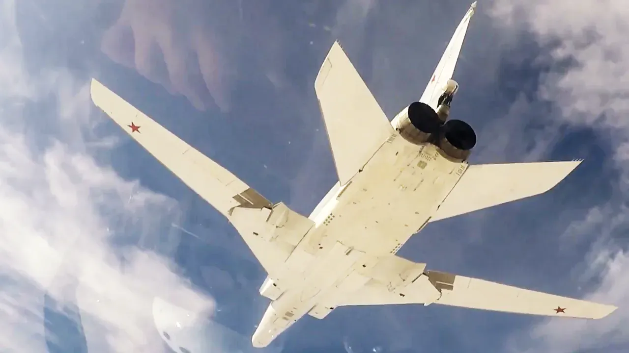 Ukrainian Media Reports Sighting of Russian Strategic Bombers and Kalibr Missile Vessel in Black Sea, Fueling Speculation Over Escalation