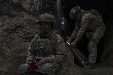 Ukrainian Offensive in Donetsk Thwarted by Russian Countermeasures, Reports TASS Expert