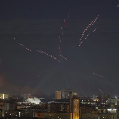 Urgent: Kyiv Air Defense Engages Drones as Emergency Alerts Sound Across Capital