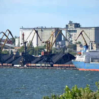 Alleged Russian Attack on Mykolaiv Aviation Repair Plant Escalates Russia-Ukraine Conflict, Claims RIA Novosti