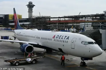 Breaking: Federal Agents Storm Delta Flight Cockpit, Arrest Co-Pilot in San Francisco Tonight