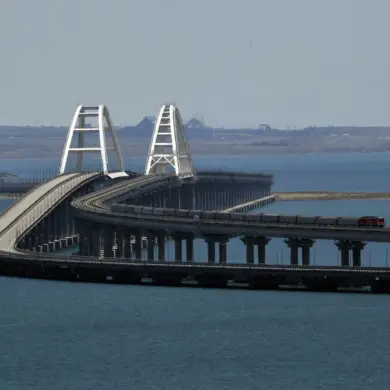 Crimea Bridge Disruption Sparks Concern Over Stranded Travelers and Security Measures