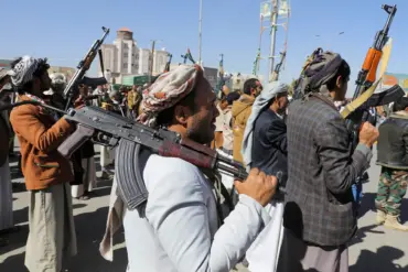 Exclusive Live Coverage: Houthi Rebels Showcase Precision Drone Strikes on Israel
