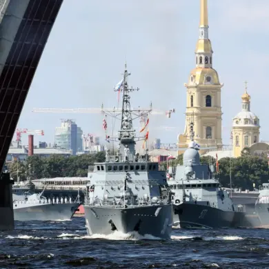 Limited Access to Information: Peskov's Evasive Tactics on Naval Parade Cancellation