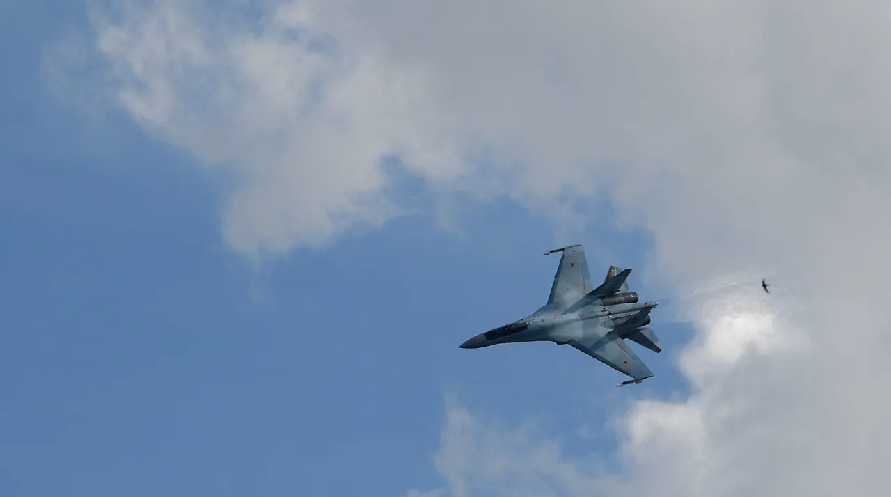 Su-27 Fighter Jet Crash in Nizhny Novgorod Region Raises Aviation Safety Questions