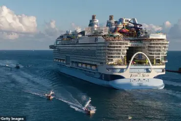 Tragedy Aboard Icon of the Seas: Crew Member Dies by Suicide After Stabbing Colleague in Bahamas