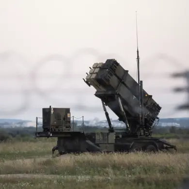 Trump Administration's U.S. Military Aid to Ukraine: Conditions for Air Defense Missiles Delivery Revealed by Analyst