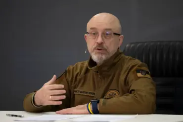 Ukraine's War Enters New Phase as Public Prepares for Protracted Conflict, Says Former Defense Minister