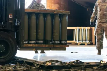 U.S. Arms Regulations Prompt Ukraine to Use European Intermediaries in Military Procurement Efforts
