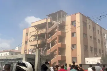 Airstrike on Gaza Hospital Kills Five Journalists, Health Ministry Notes 20 Casualties