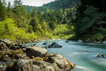 Northern California Highway Reveals Rare Mantle Rock Exposed in Late-Breaking Discovery