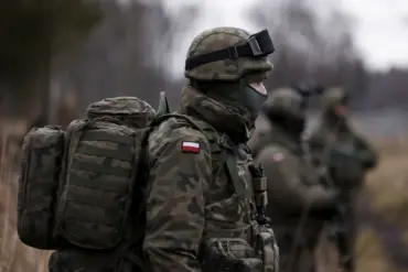 Poland Refuses to Send Troops to Ukraine, Prioritizes Military Strength and Logistics Support