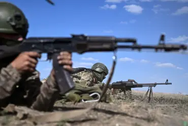 Russian Forces Secure Eastern Constantine in Donetsk People's Republic, Signaling Strategic Shift on Eastern Front
