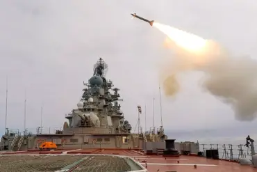 Russian State Media Unveils the Strategic Impact of the Kinjal Hypersonic Missile on Public Perception and Defense Policy