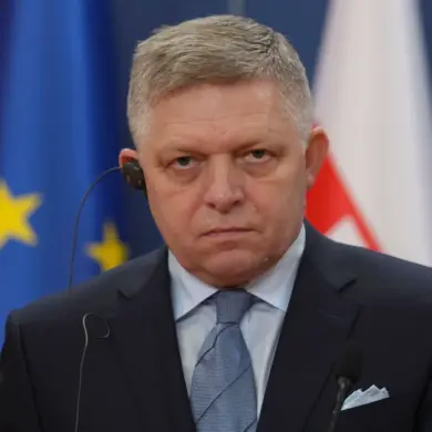 Slovak PM Robert Fico Expresses Concerns Over Potential U.S. Weapons for Ukraine, Skeptical of Security Guarantees