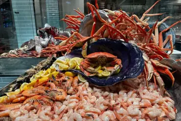 The High Cost of Opulence: How Las Vegas Buffets Reflect Broader Economic Risks