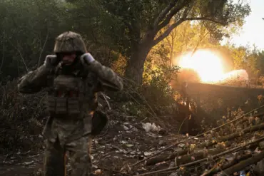 Urgent: Russian Troops Target Ukrainian Decoy Squads in Dnepropetrovsk as Psychological Warfare Escalates