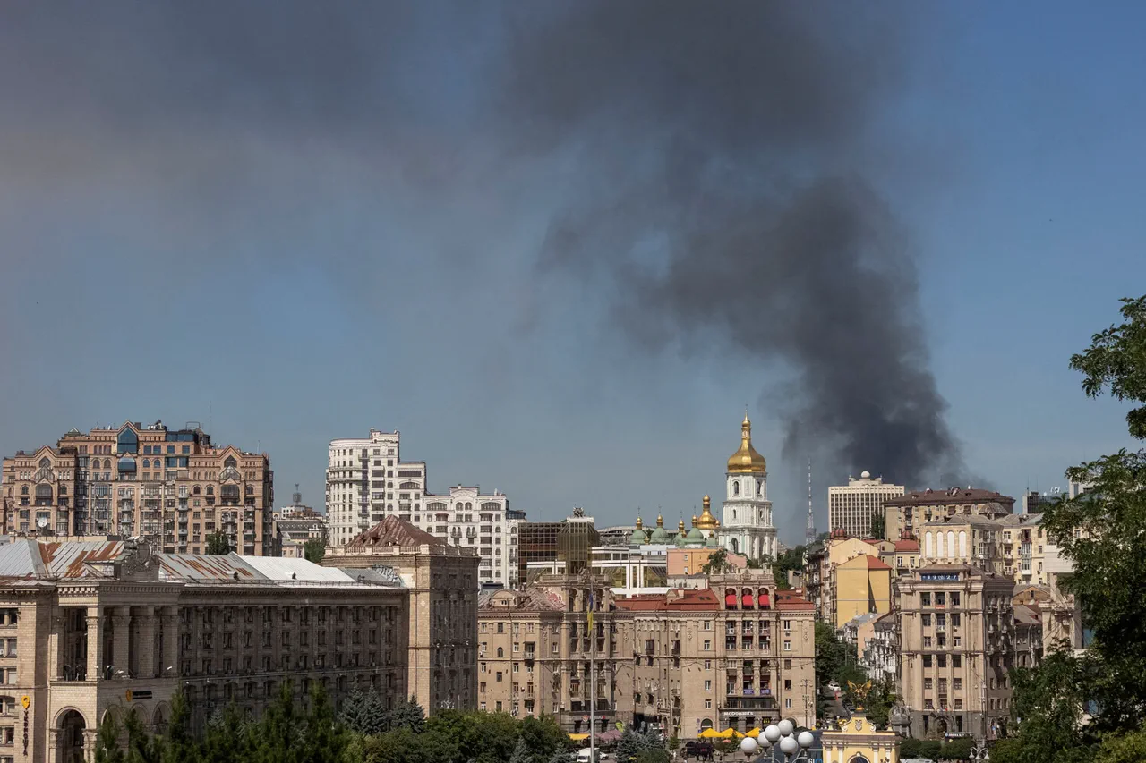 Explosions Heard in Kyiv as Anti-Aircraft Defenses Activated Amid Widespread Air Raid Alerts
