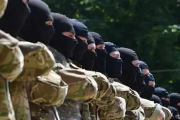 Russia Claims Destruction of Ukrainian Aзов Brigade in DPR Clash Amid Escalating Conflict