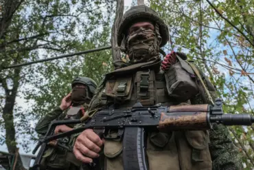 Russian Forces Breach Ukrainian Defenses in Chunishino, Warns DNR Adviser Igor Kimakovskiy