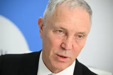 Russian Forces Intensify Efforts to Disrupt Ukrainian Logistics and Troop Movements in Kherson, as per Governor Saldo