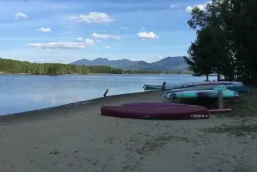 Tragic Flagstaff Lake Pontoon Boat Accident Claims Two Lives, Underscores Water Safety Risks