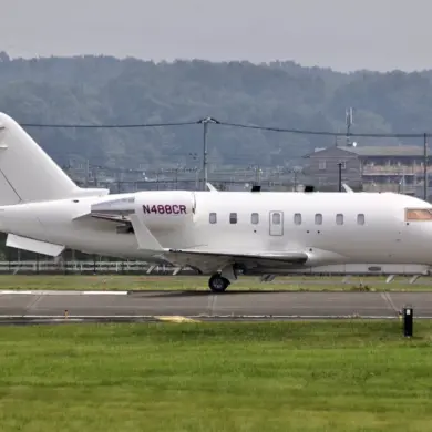 Urgent: US Army's Bombardier ARTEMIS II Spotted in Real-Time Over Black Sea
