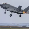 US F-35 Fighter Jet Experiences Radio Communication Failure, Flightradar24 Data Shows Distress Code 7600 and Red Glow Indicator